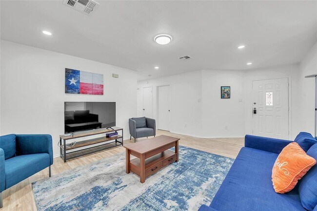 Photo - 3514 Banda Ln