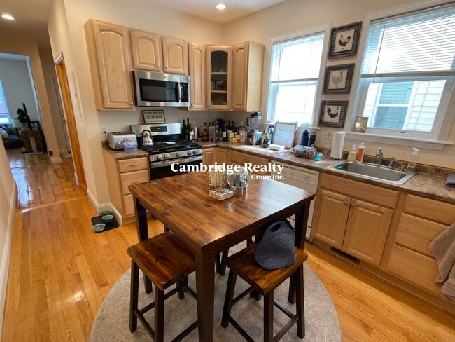 Photo - 20 Radcliffe Rd Apartments Unit 1