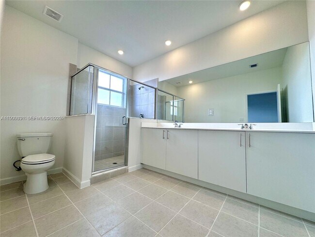 Photo - 2490 SE 29th St