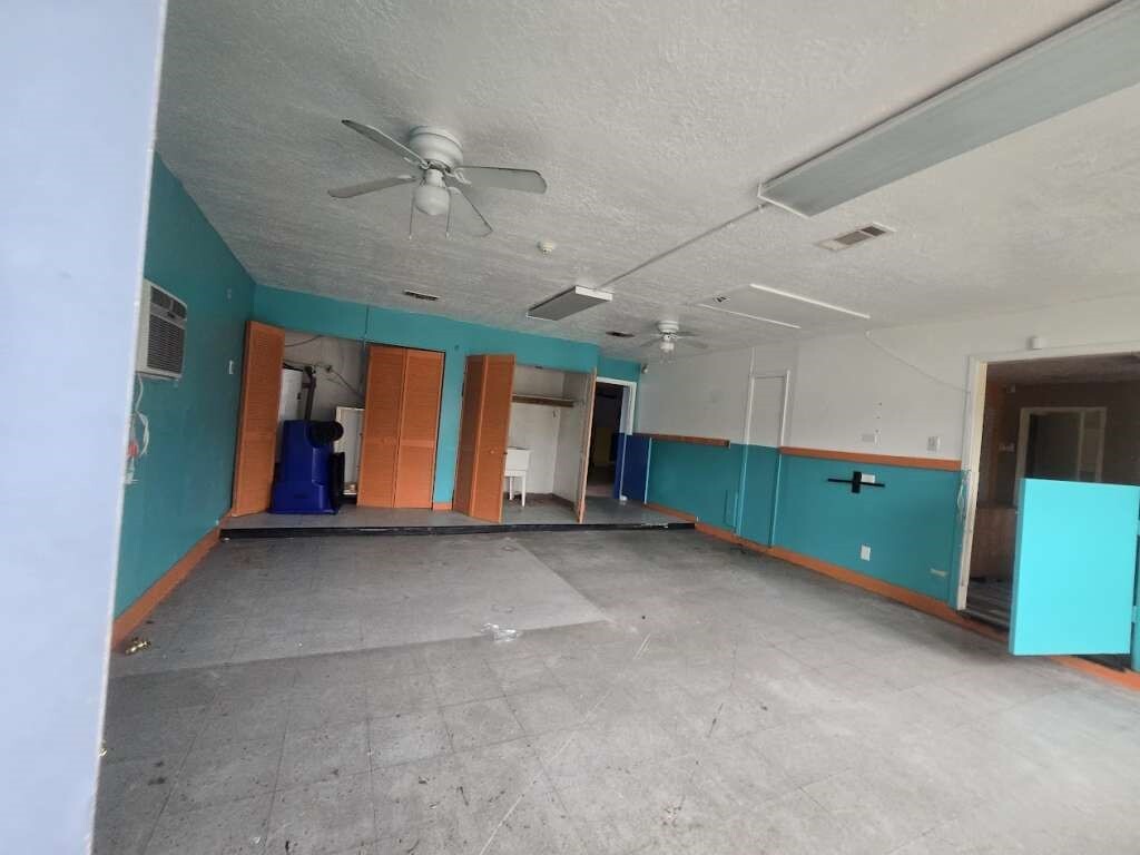 Photo - 830 Stonyridge St