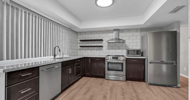 Photo - 2239 Fairgreen Dr