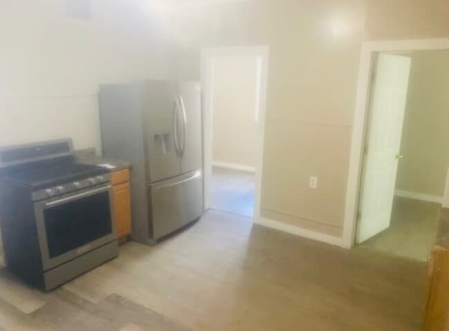 Building Photo - 362 9th St