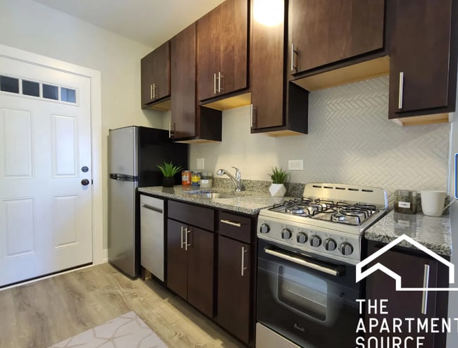 703 W Brompton Ave Unit 46