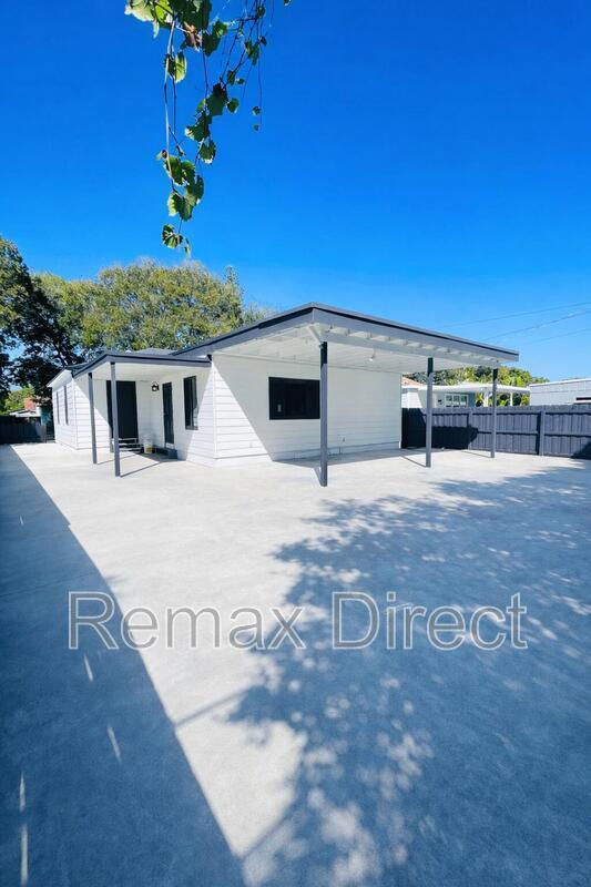 Building Photo - 824 Winters St