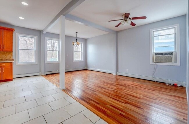 Photo - 1316 44th St Unit 2