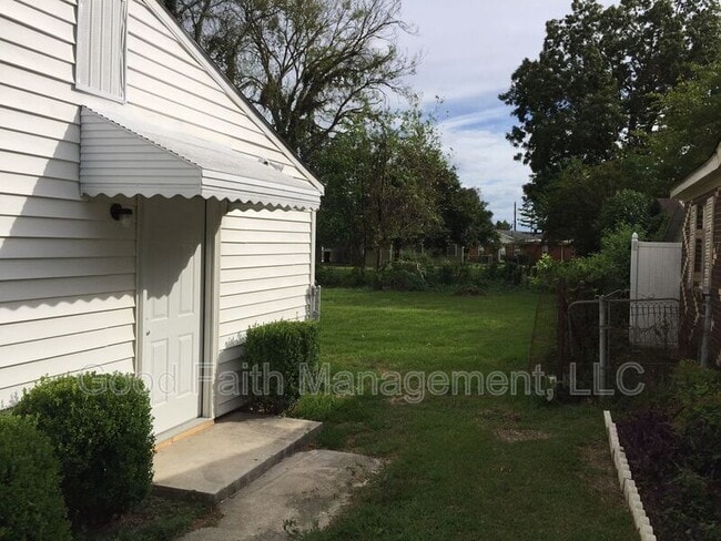 Photo - 405 Rachael St