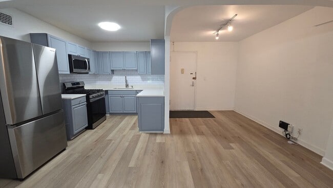 Photo - 2160 Center Ave