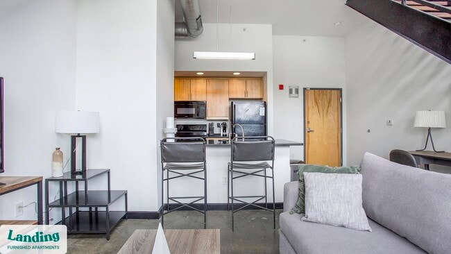 Photo - 700 Everett St Unidad 2404.1404944