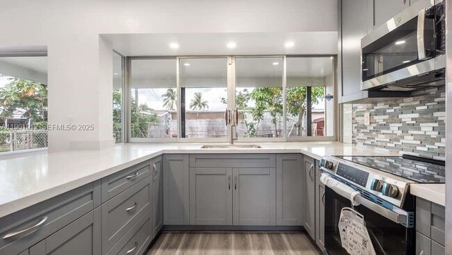 Photo - 7753 Coral Blvd