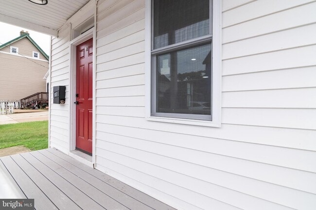Photo - 107 West St