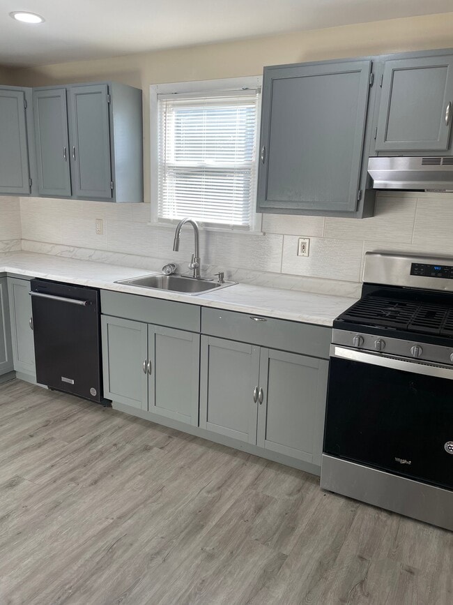 5515 Summerfield Ave Unit 2