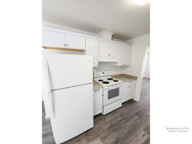 Photo - NEW REMODEL!!! Spacious 2br/1ba, A/C, LRG....