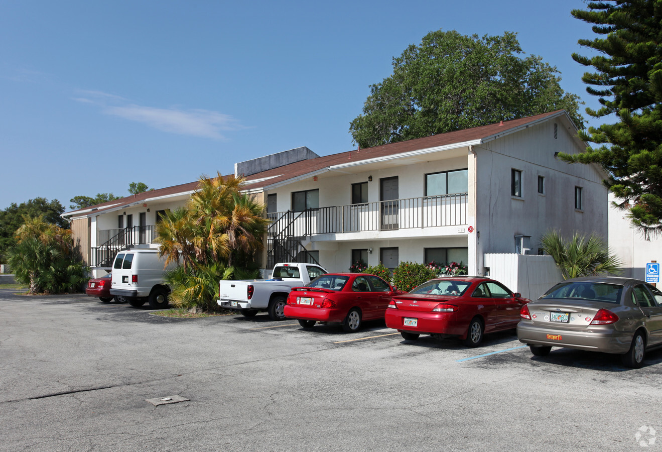 Photo - Gould's SummerSet Apartments