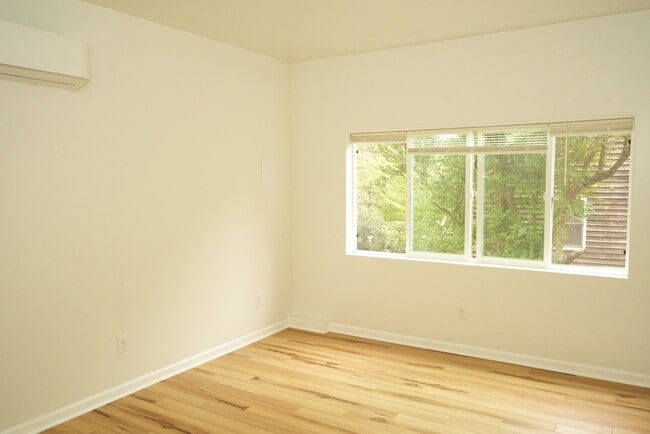 Photo - 4 Rockbrook Dr Unit Basement