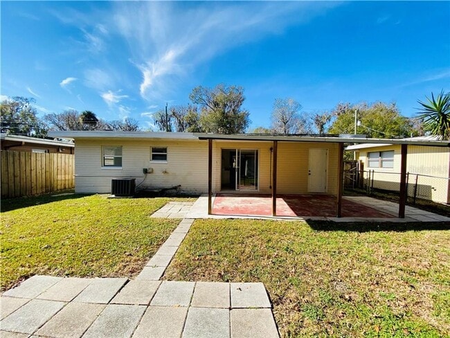 Photo - 769 Greenway Pl