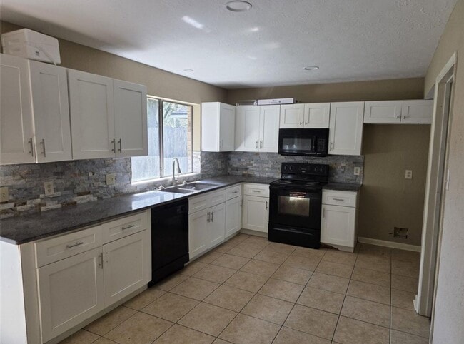 Photo - 14319 Whitecross Dr