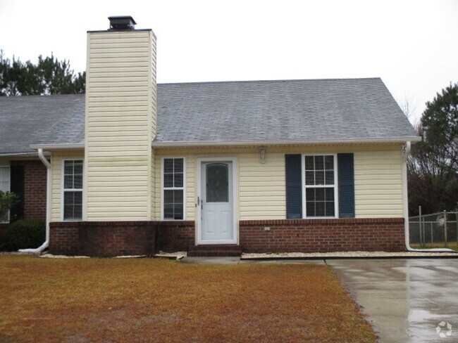 Building Photo - 112 Live Oak Ct Rental
