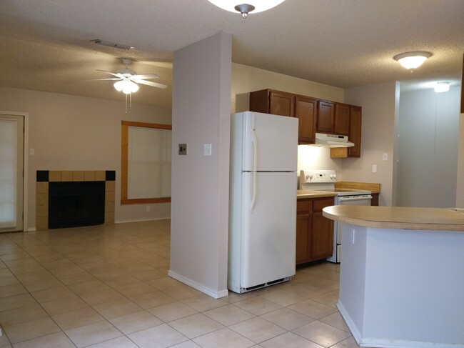 Kitchen to Living Room - 2543 Corian Glen Dr Townhome