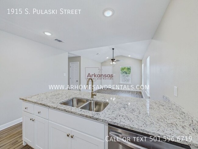 Photo - 1915 S Pulaski St