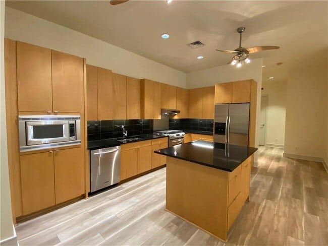 Photo - 555 E 5th St. Unit 717