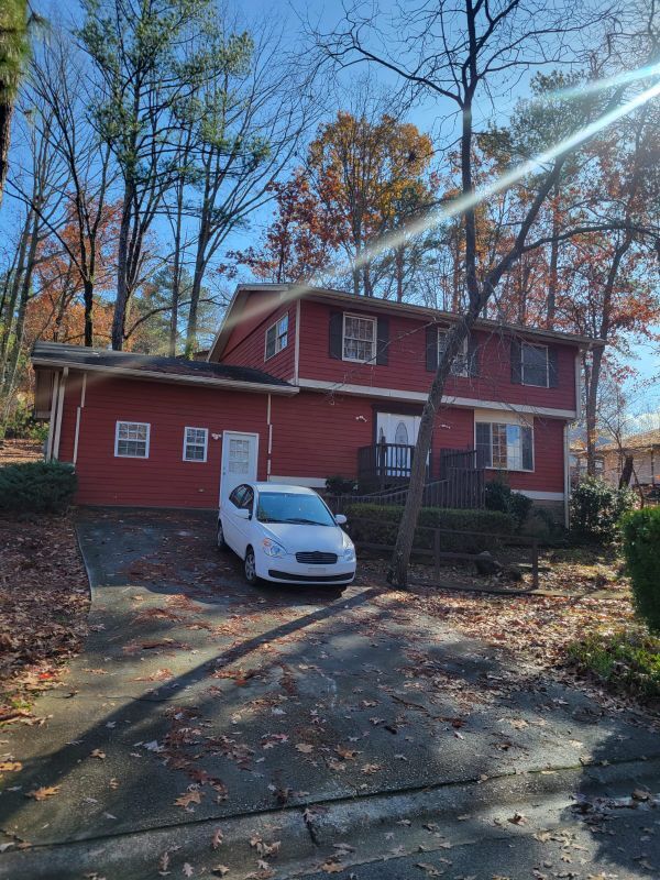 Building Photo - 6935 Ivy Log Dr SW