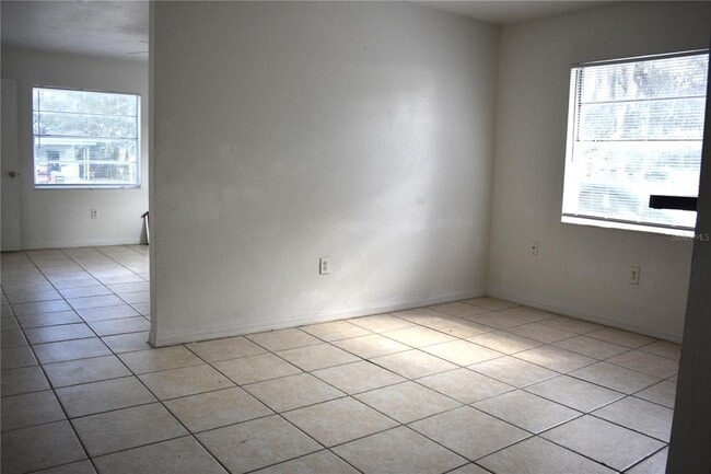 Photo - 912 Pine Ave