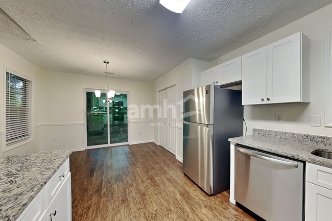 Photo - 149 Waters Edge Dr