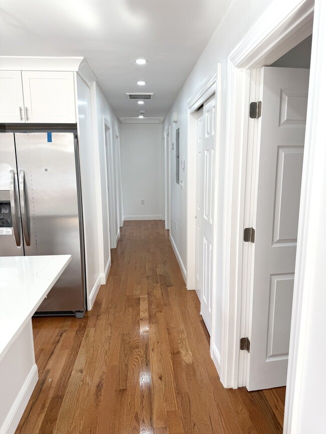 47 Rill St Unit 1