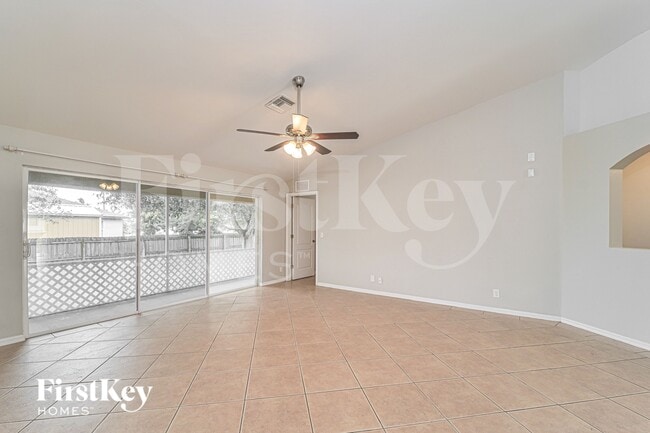 Photo - 2731 SW 2nd Ln