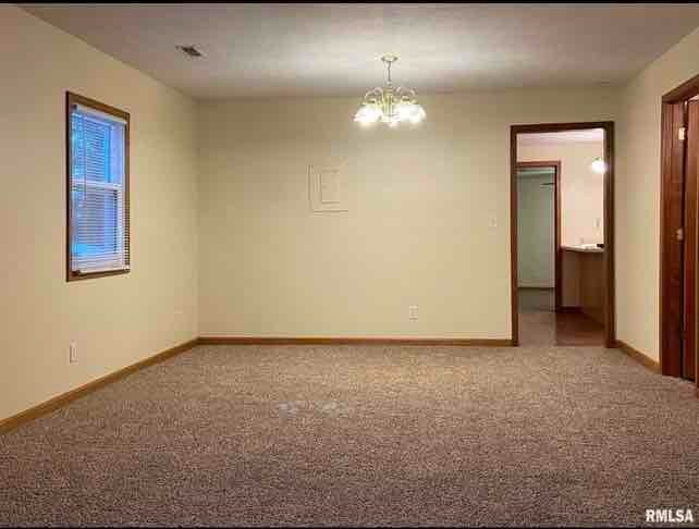 Photo - 213 E Madison St