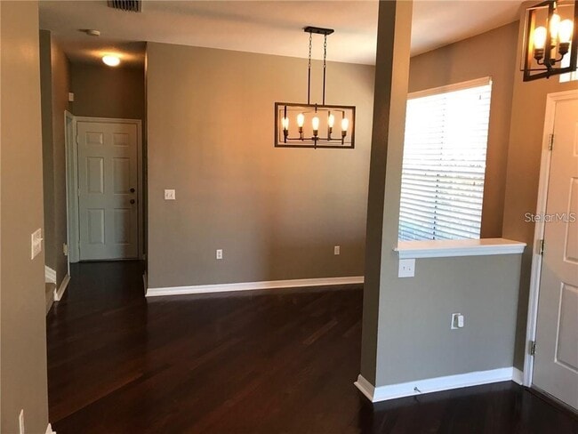 Photo - 7542 Red Mill Cir