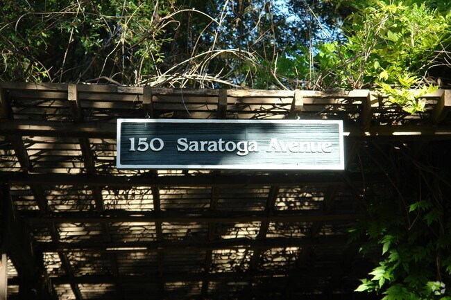 Photo - Vista Del Lago