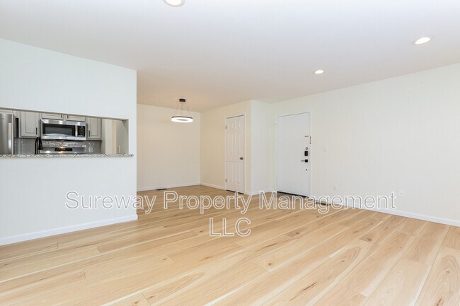 Photo - 1005 Woodhollow Dr