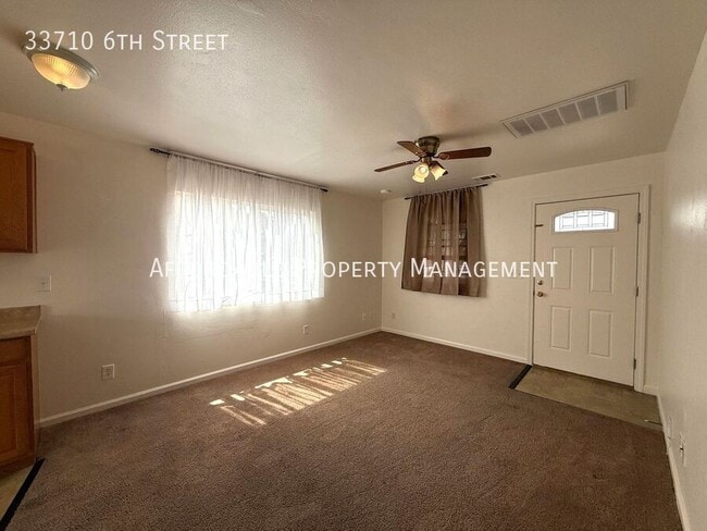 Photo - 33710 6th St
