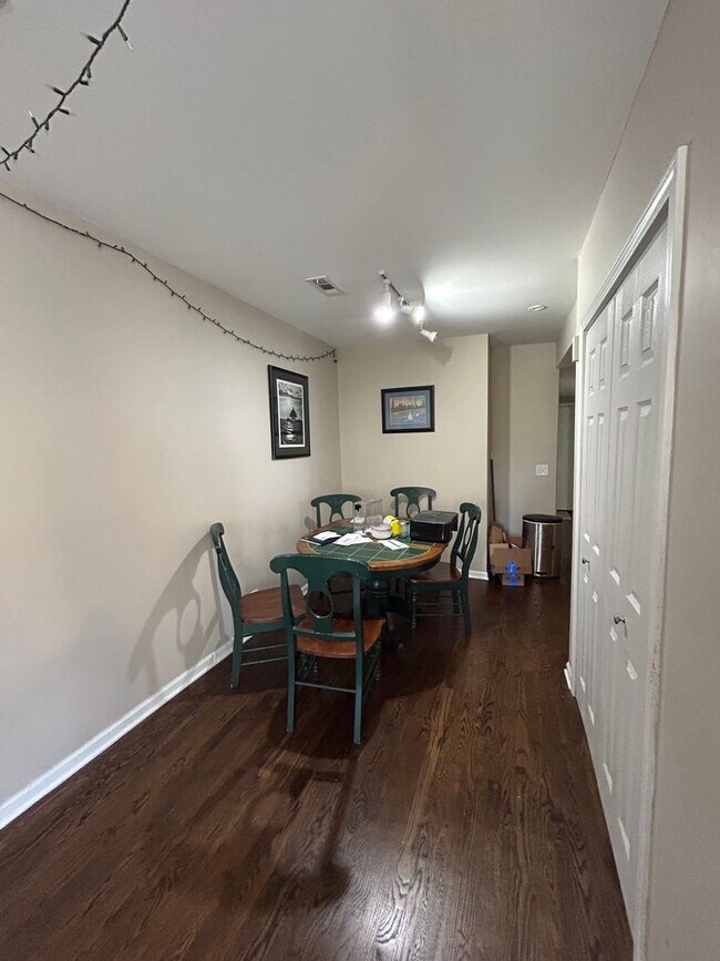 Photo - 1505 W Huron St Unit #2
