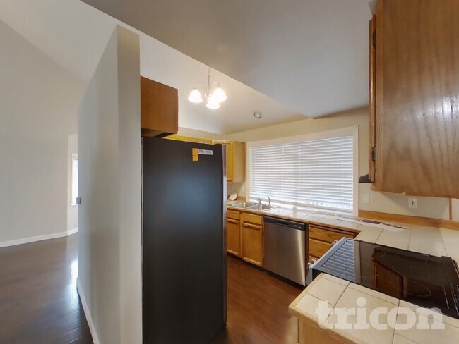 32306 18th Ave SW