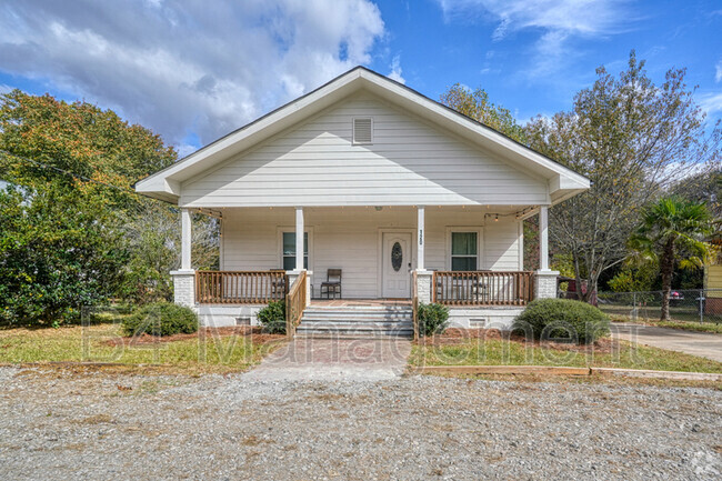 Building Photo - 120 Whitin St Rental