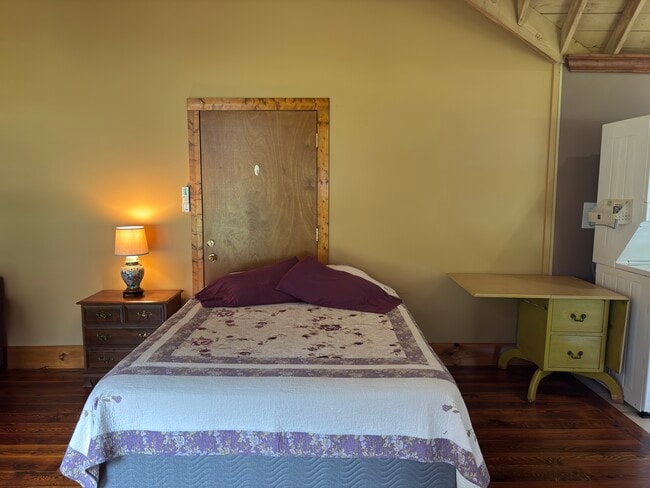 Photo - 826 Jones Mill Rd Unit BlueCottagestudio