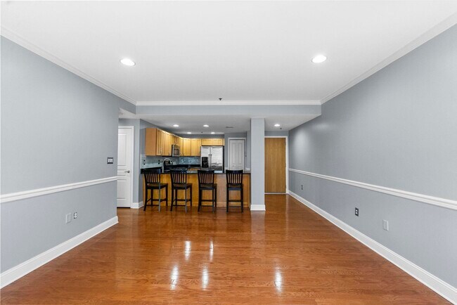 Photo - 727 Monroe St Unidad 210