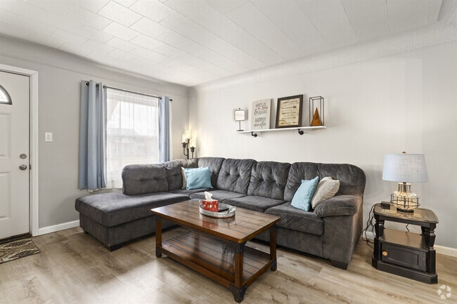 Building Photo - 13741 McKinley Ave Rental