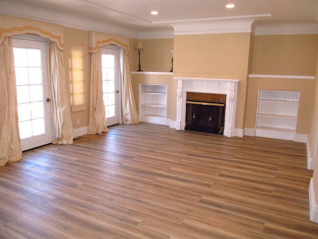 Photo - 1427 Chestnut St Apartments Unit 1427