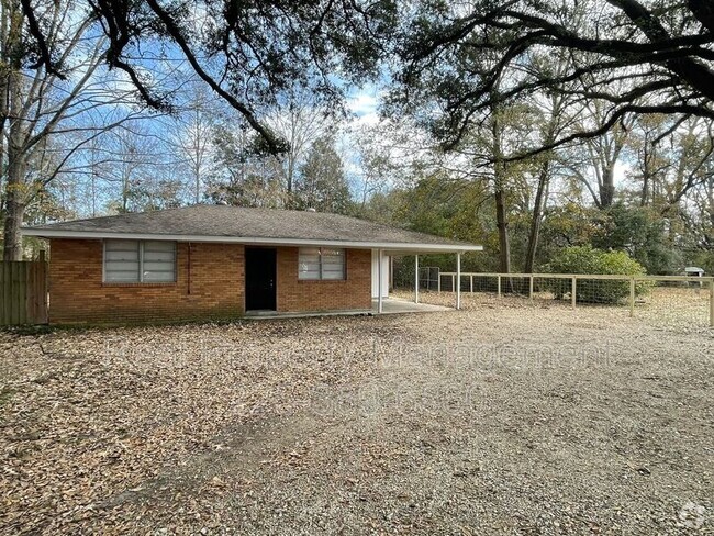 Building Photo - 14158 Greenwell Springs Rd Rental