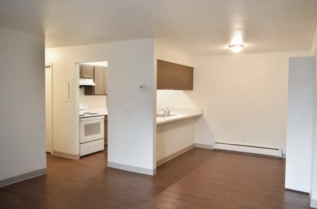 Photo - 811 S Carney Dr