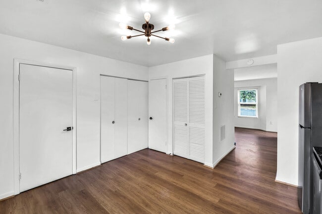 Photo - 1832 Charles Ct