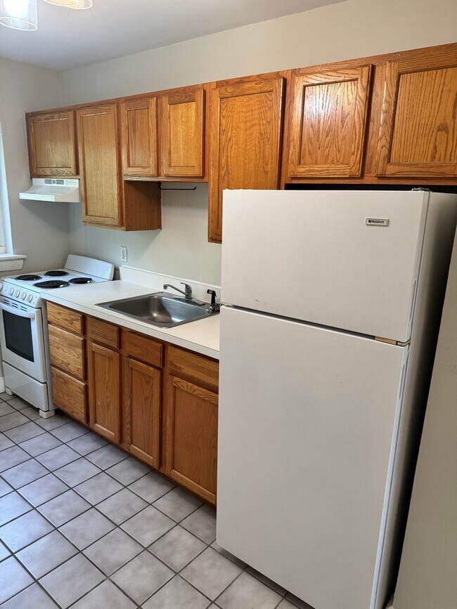 Photo - Great 1 bedroom Available 1/1/26
