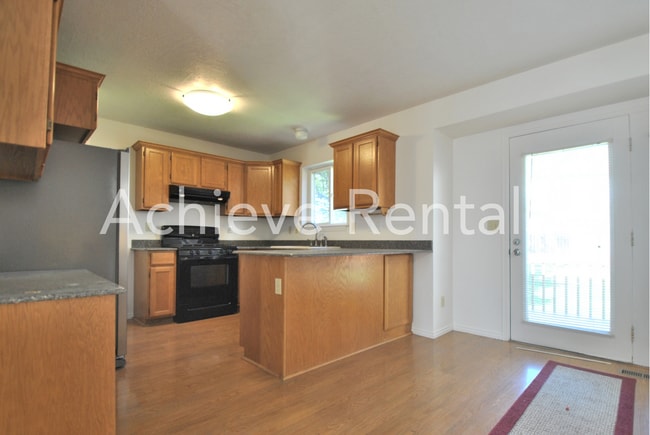 1294 Eastridge Cir