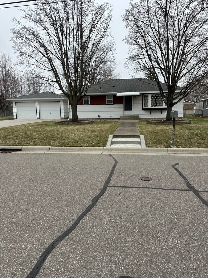 Showings available after may 25th - 736 32nd Ave N