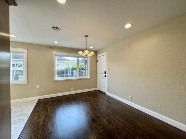 Photo - 1118 Kansas Ave Unidad House
