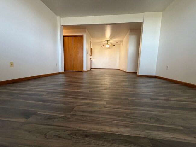 Photo - 517 - 527 Trail Side Drive Apartments