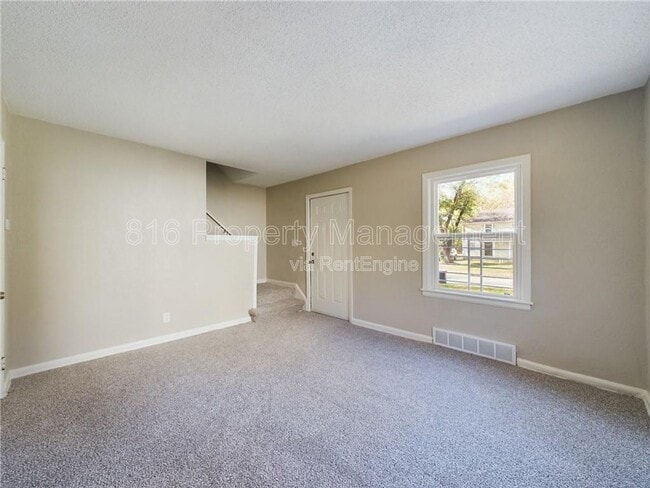 Photo - 7433 Arleta Blvd